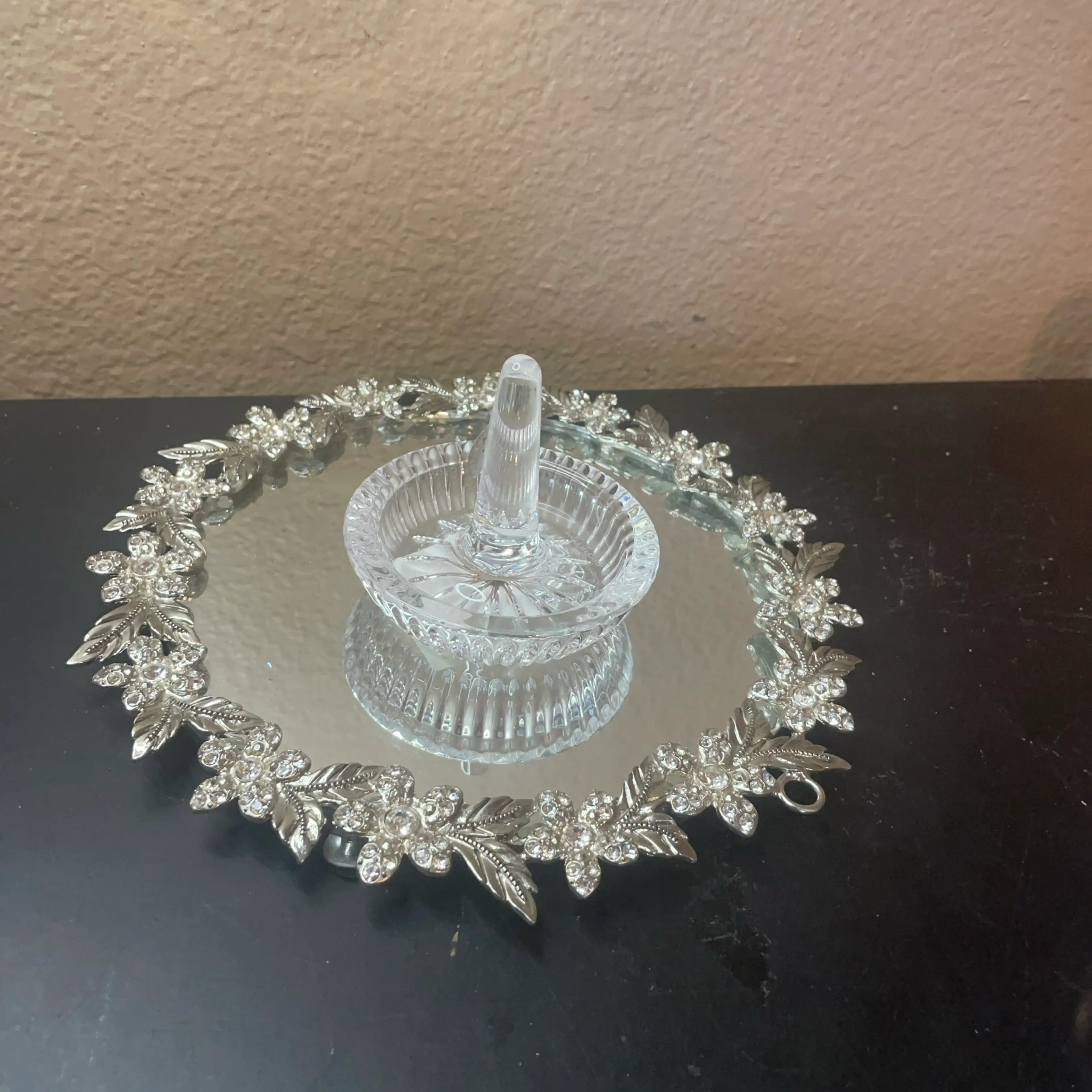 Image 4 of 8