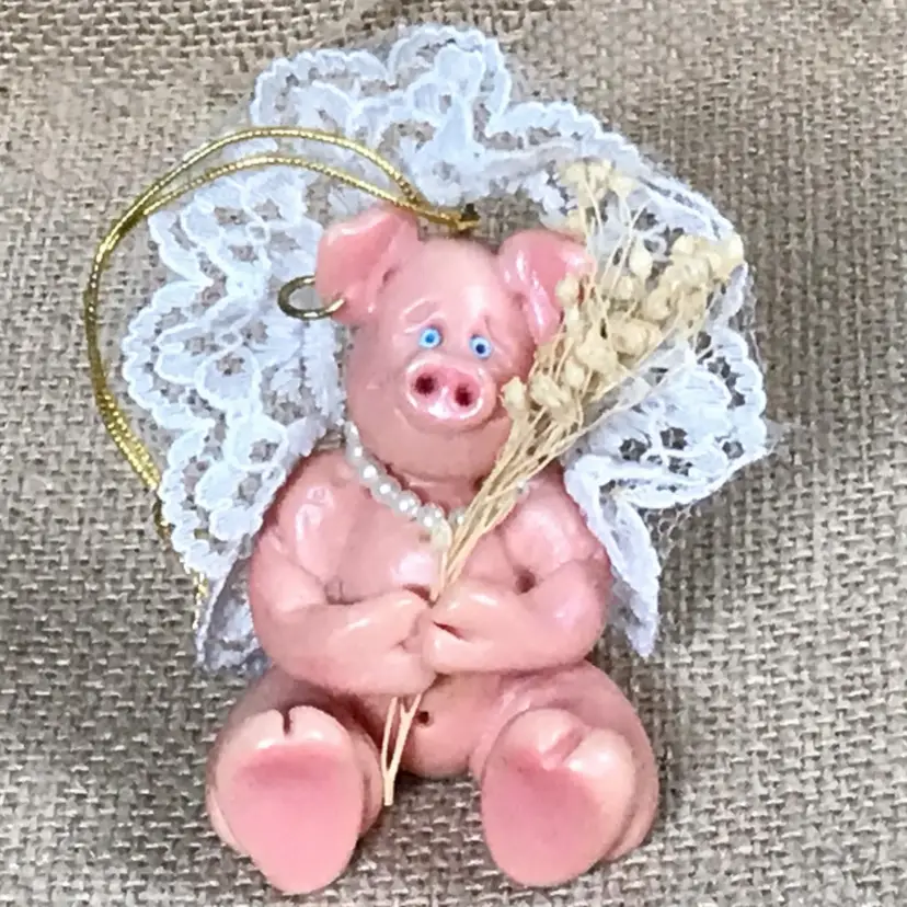Vintage Possible Dreams Mini Munchkins Bride Pig Pearls Swine Ornament Kitsch