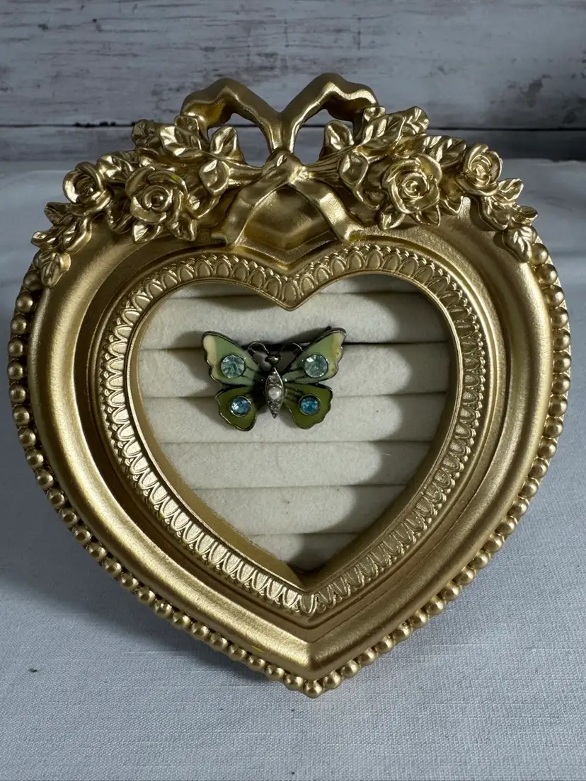 J19 - Butterfly Brooch