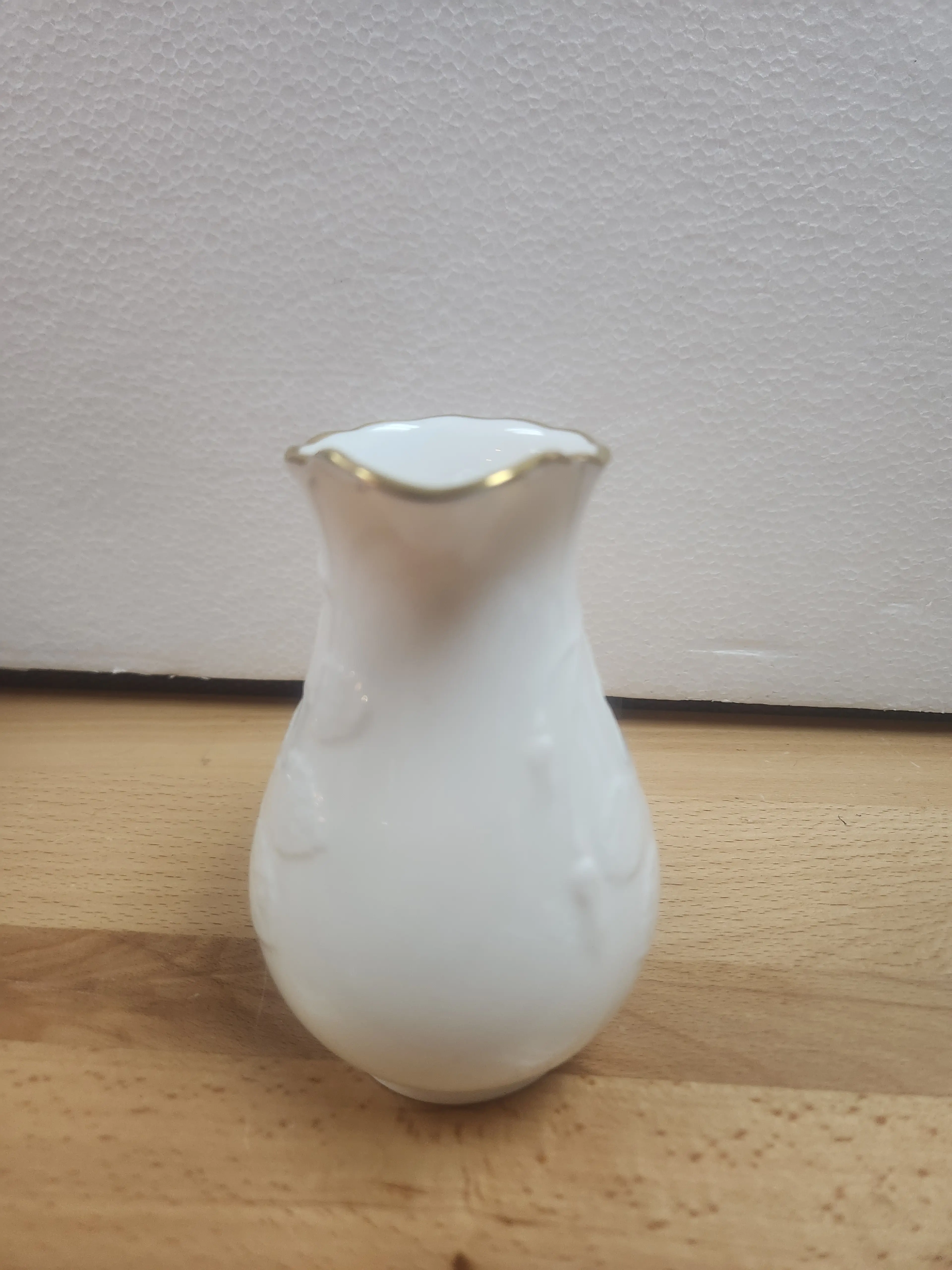 Image 2 of 6