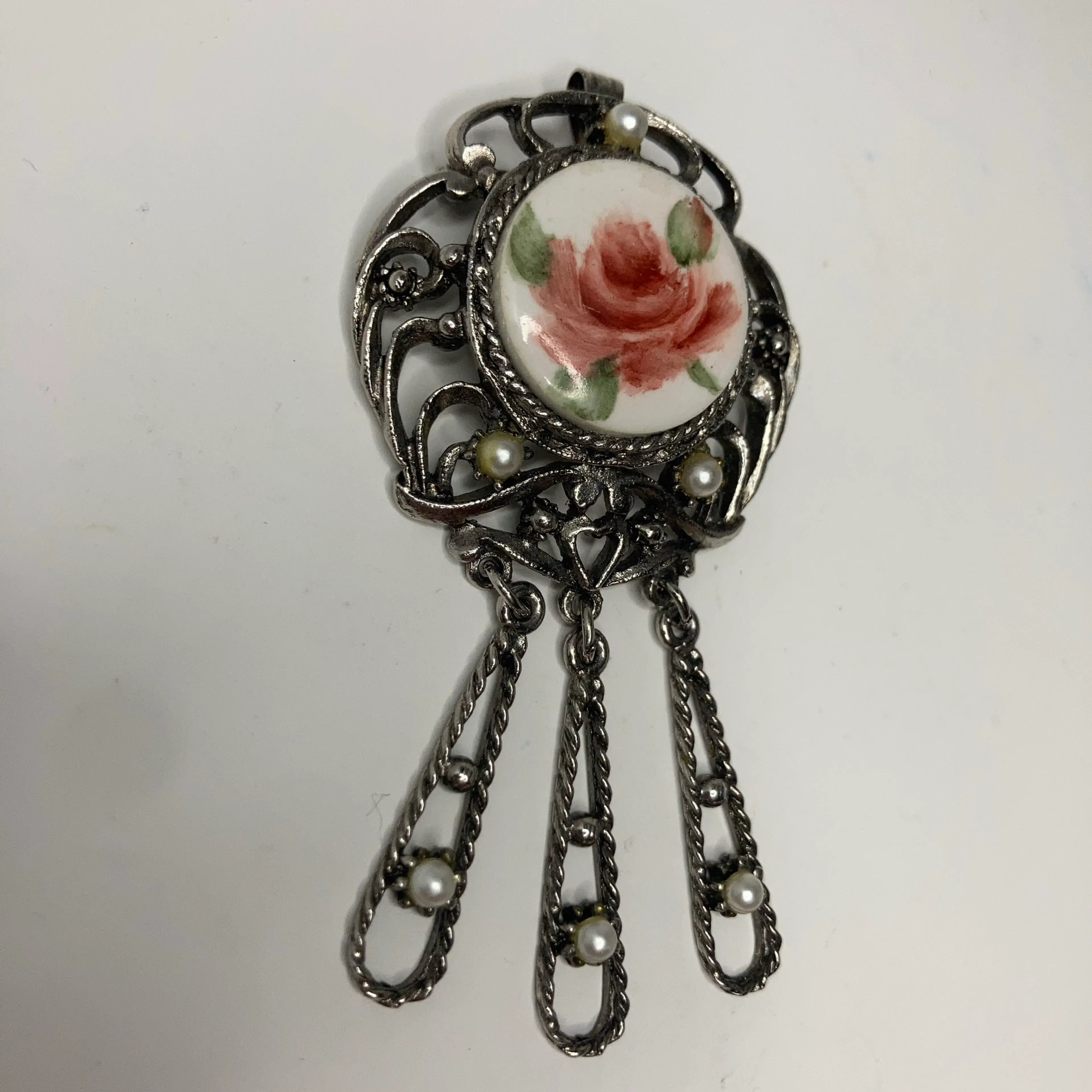 Image 2 of 6