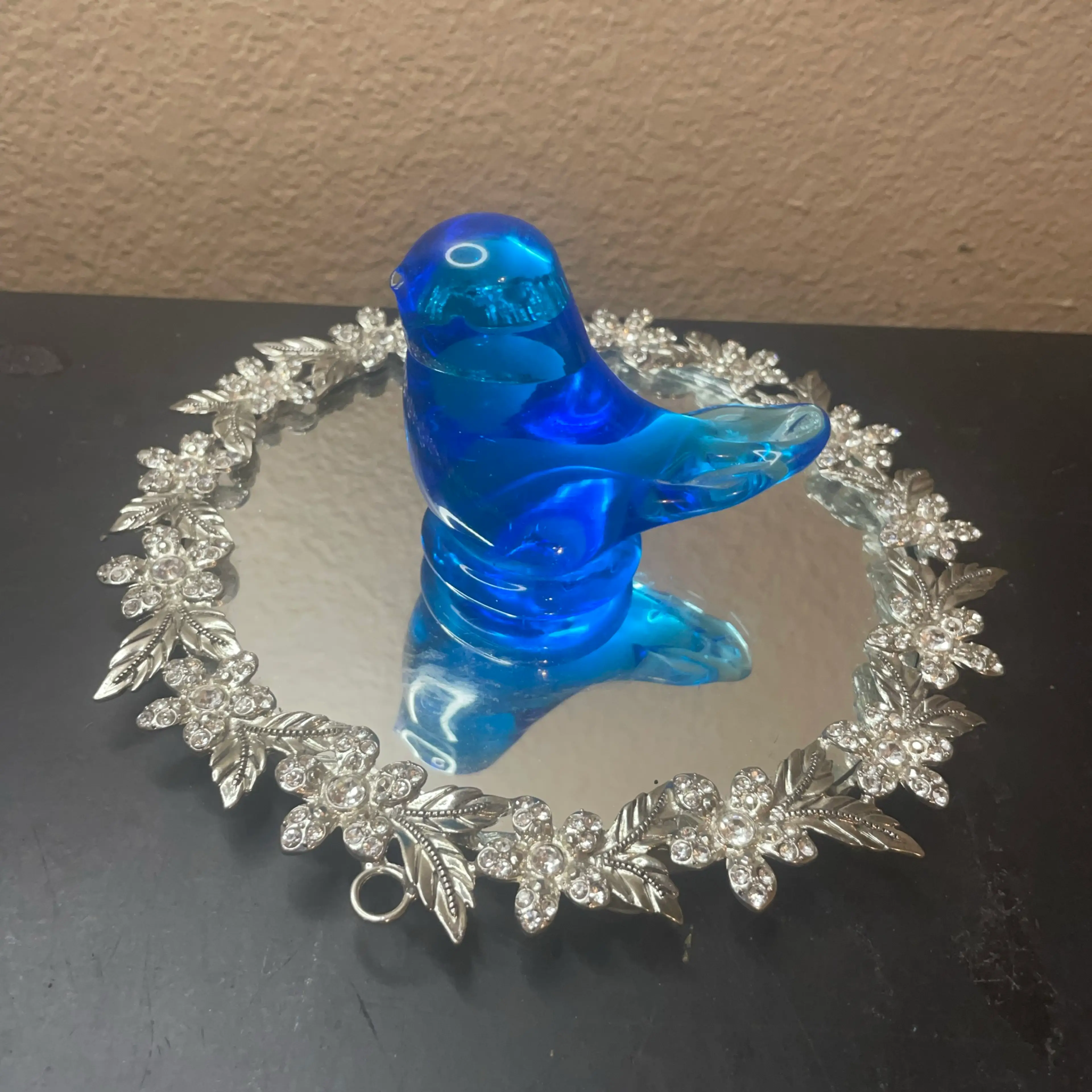 Image 2 of 7