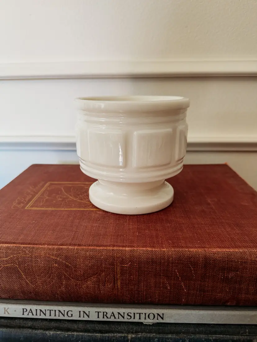 Randall milk glass jardiniere planter