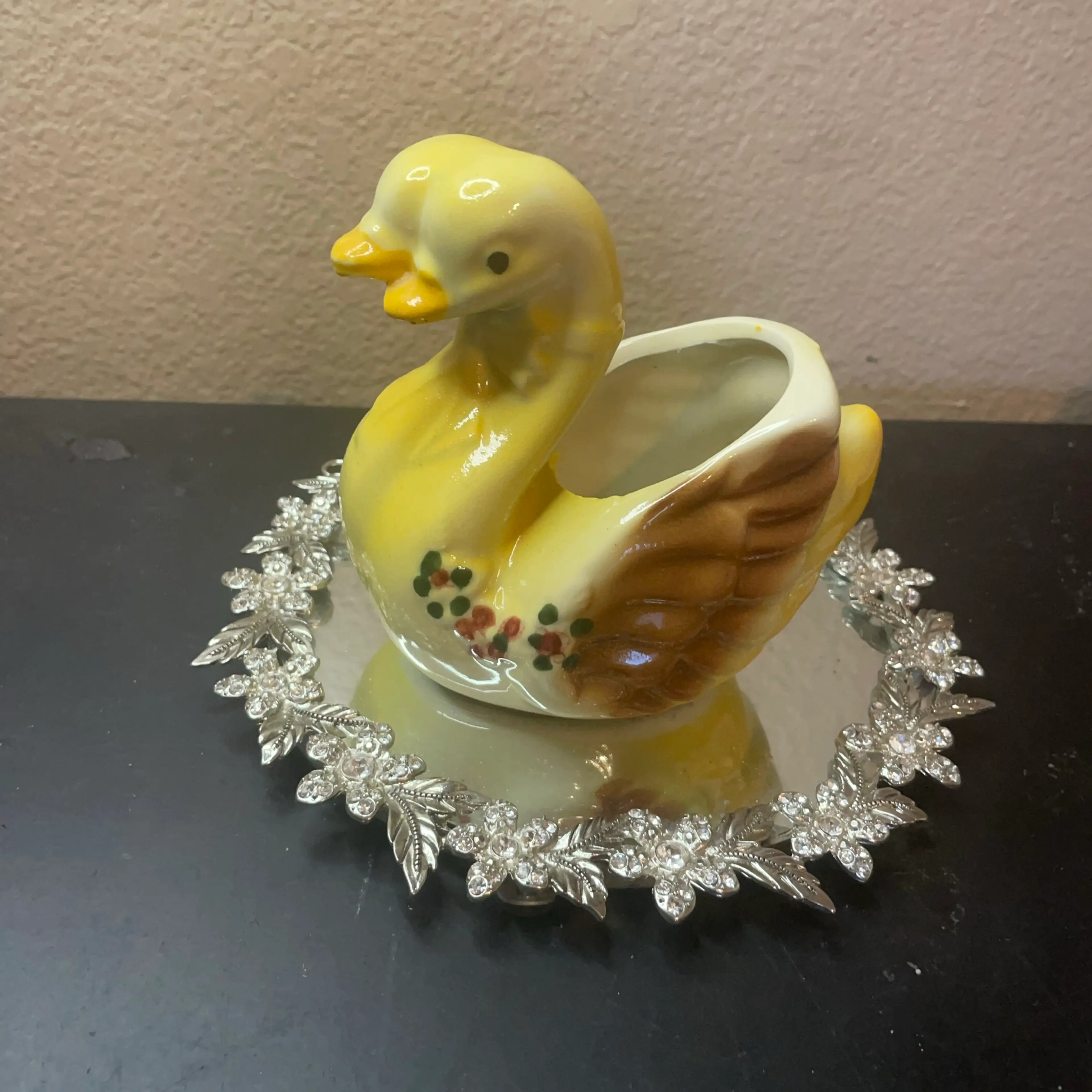 Image 2 of 7