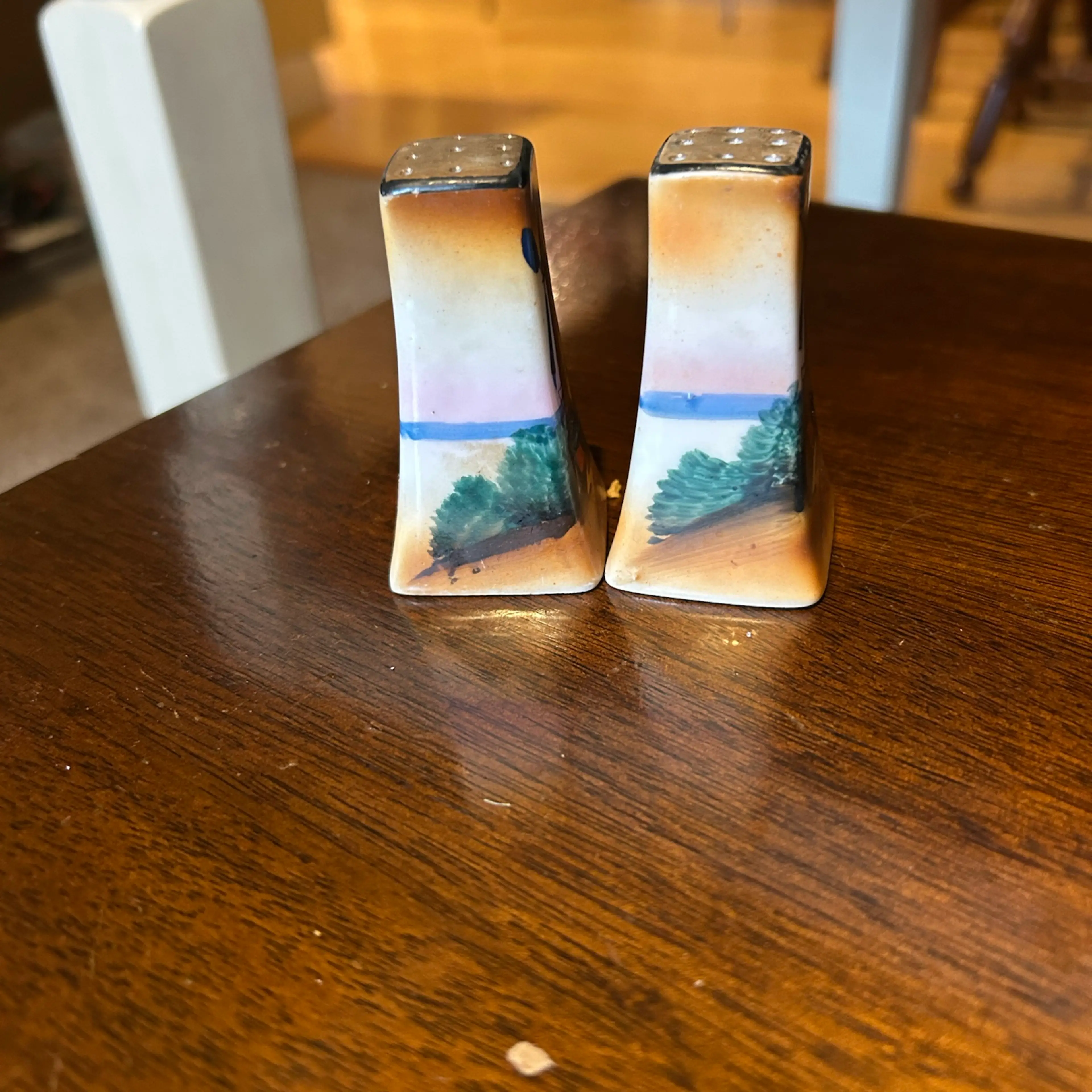 Image 4 of 4