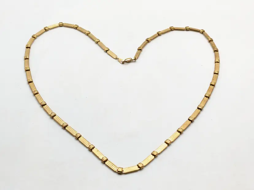 Vintage Gold Tone Ribbed Flat Bar Link Chain Necklace