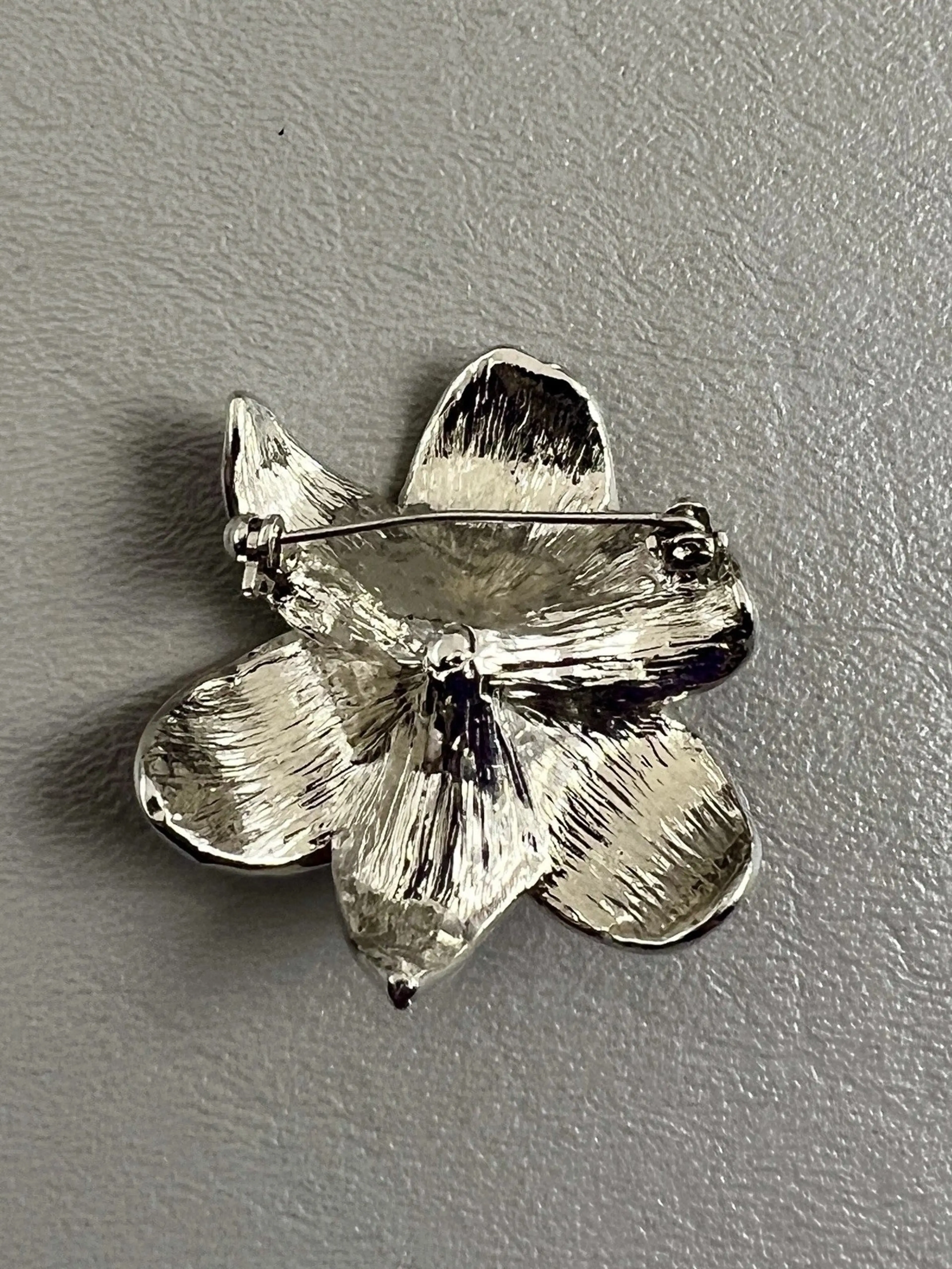 Image 3 of 4
