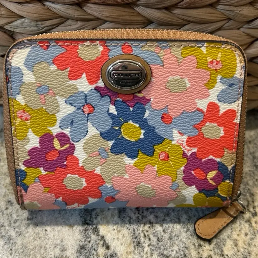 Coach Peyton Floral Snap Bifold Wallet