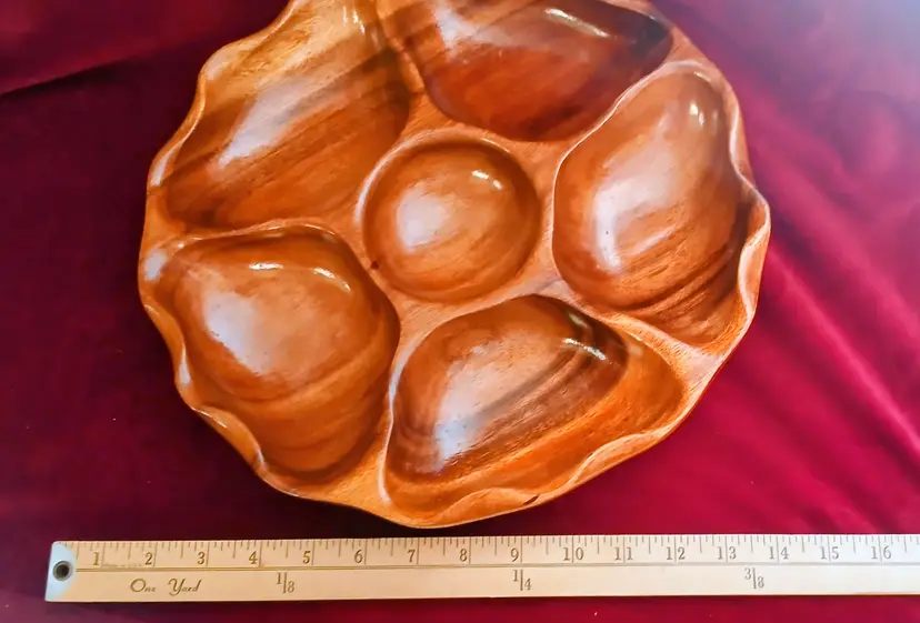 Vintage made in Hawaii  Hanalei  Woods serving tray on lazy susan