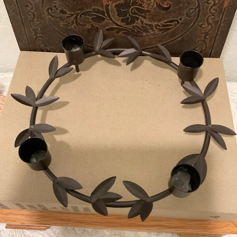 🎉Dark Metal Wreath Candle Holder- Holds 4 Taper Candles