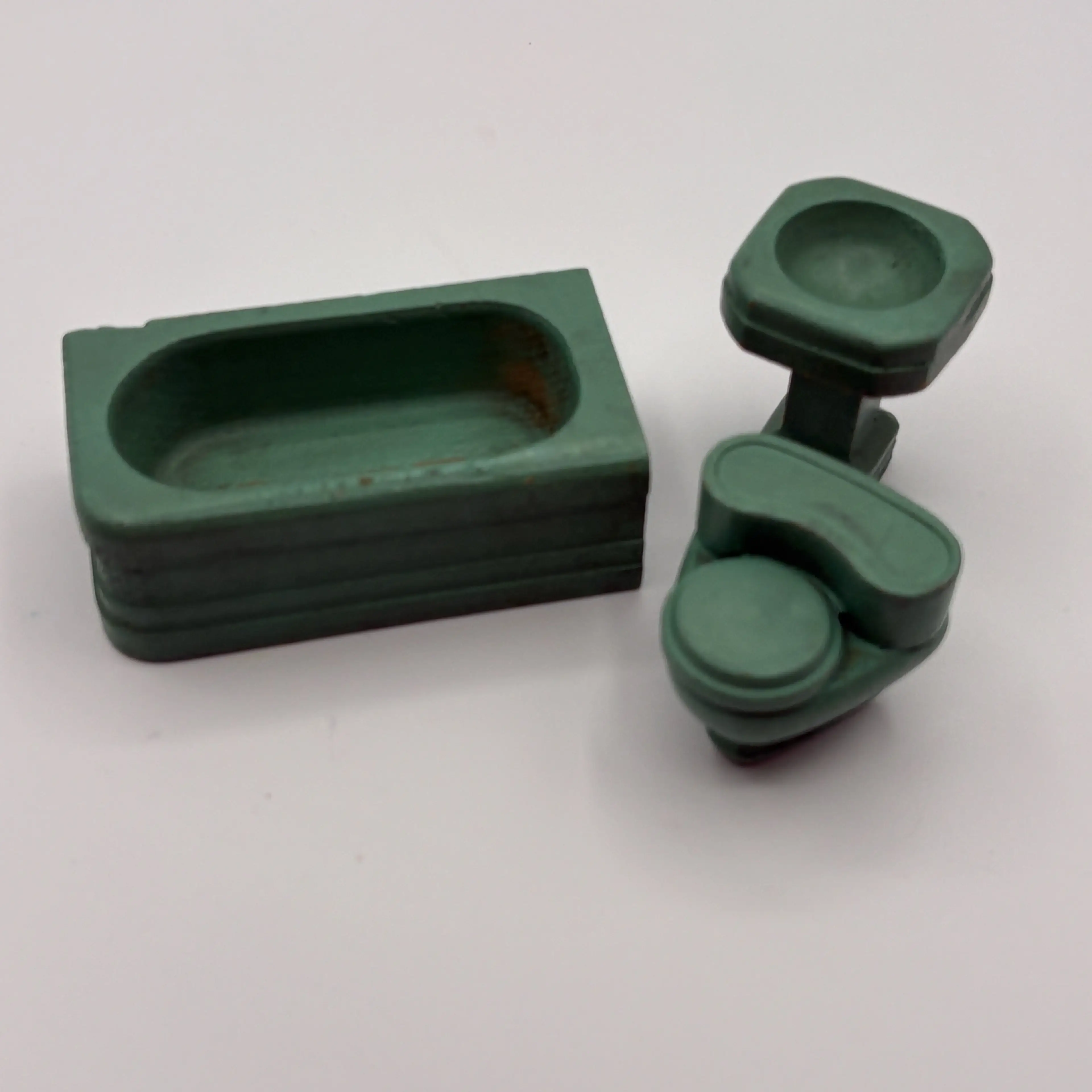 Image 1 of 5