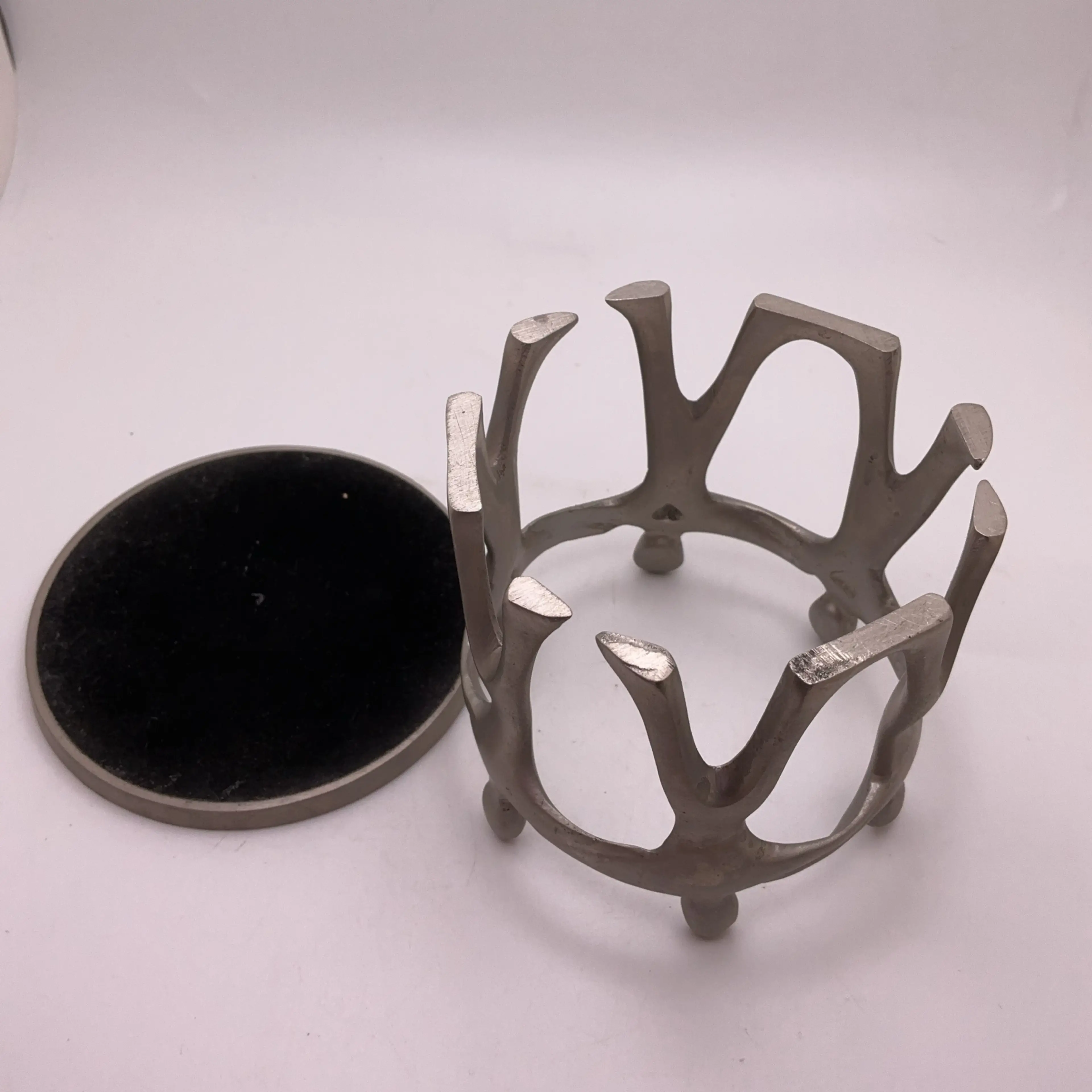 Image 3 of 4