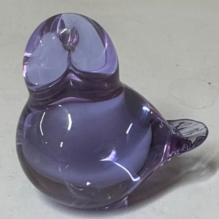 Neodymium Alexandrite Bird Figurine by Konst Urshult Purple blue 2.75” tall
