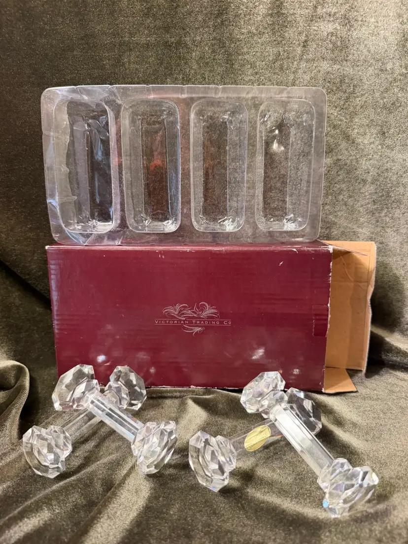 Vintage Victorian Trading Co Crystal Knife Rests - Set of 4 with Box