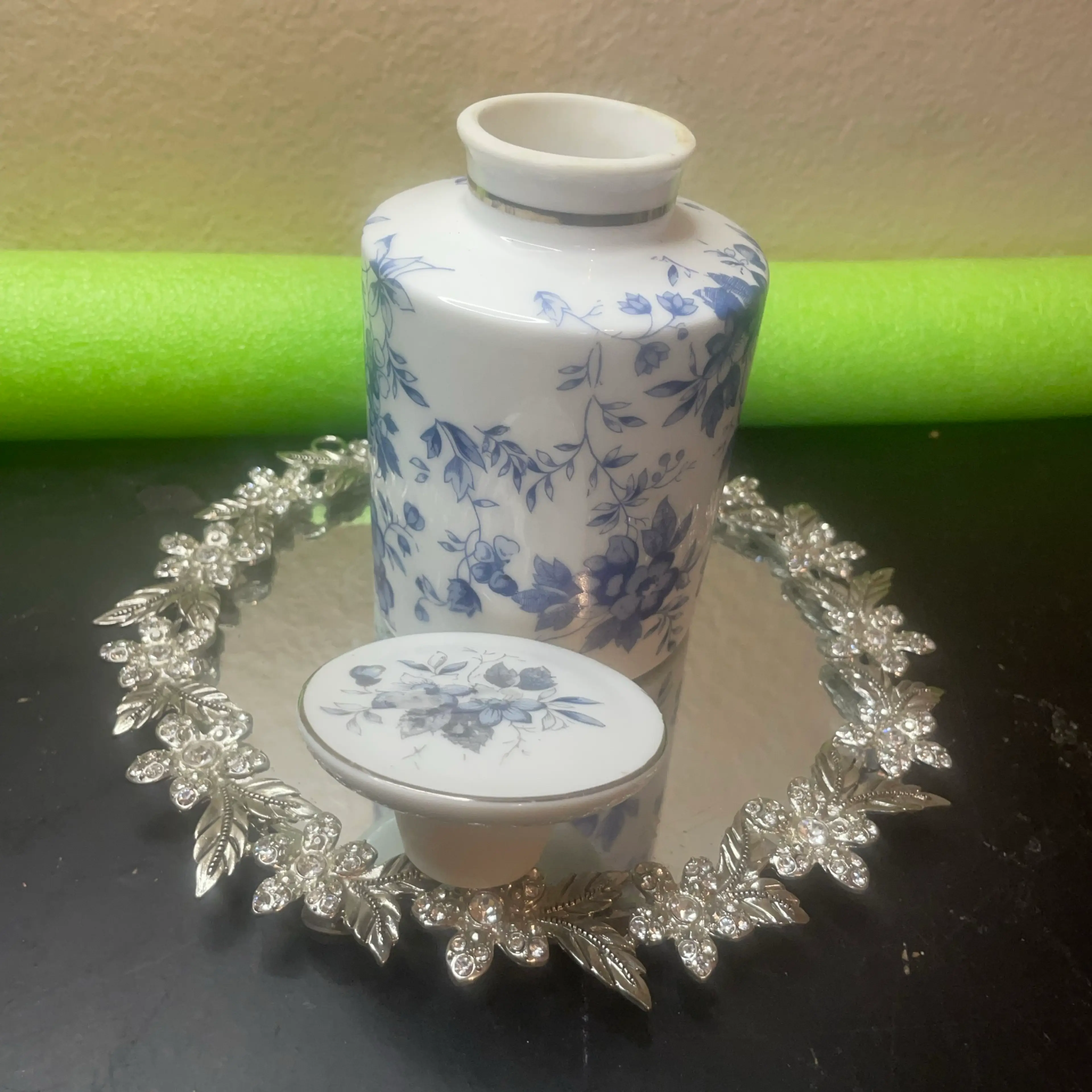 Image 4 of 7