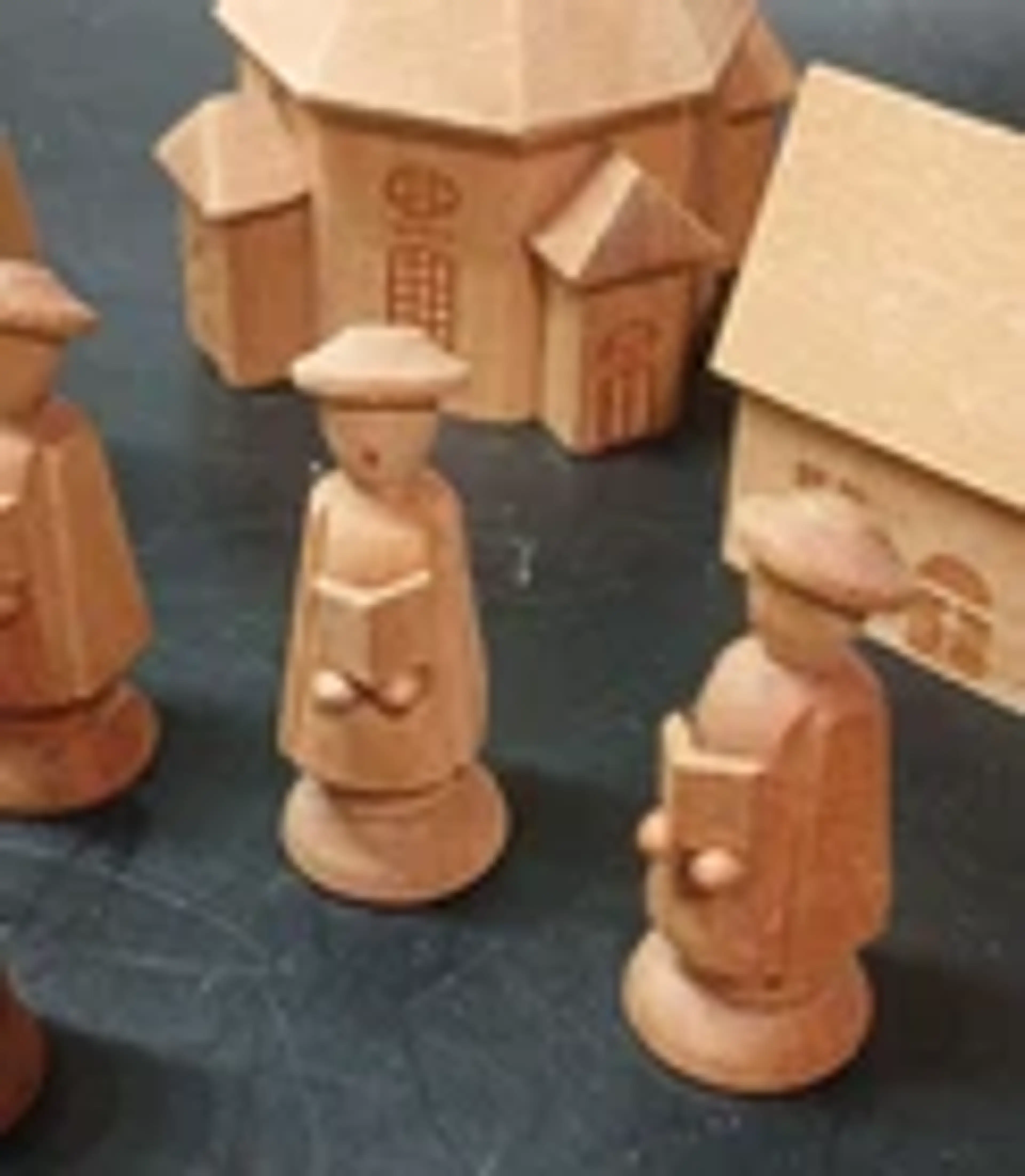 Image 2 of 12