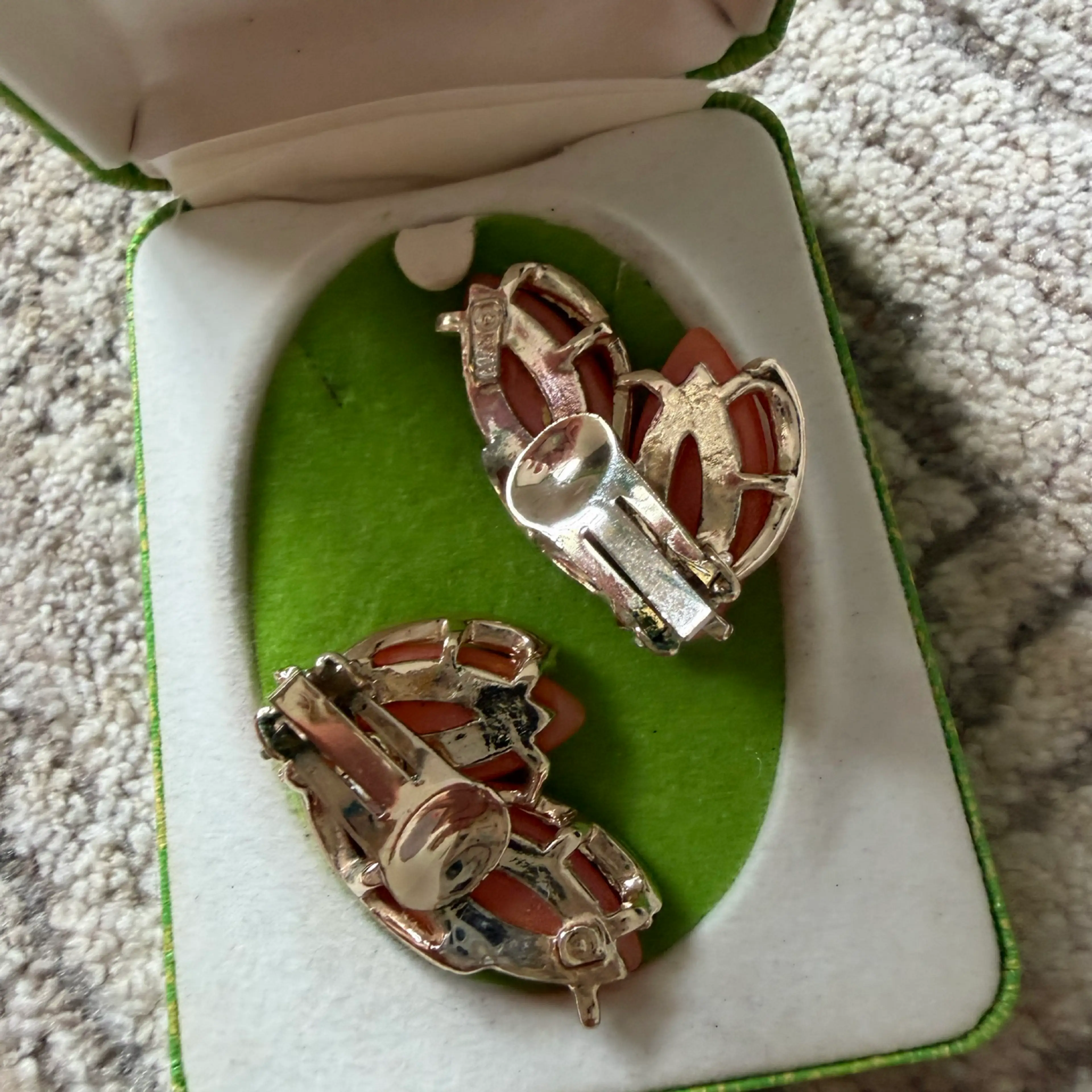 Image 3 of 6