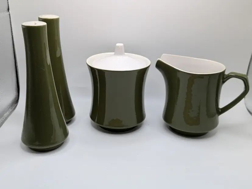 MCM "Style House" Montgomery Ward "Fiesta" Olive Green Creamer, Lidded Sugar, Salt & Pepper Set
