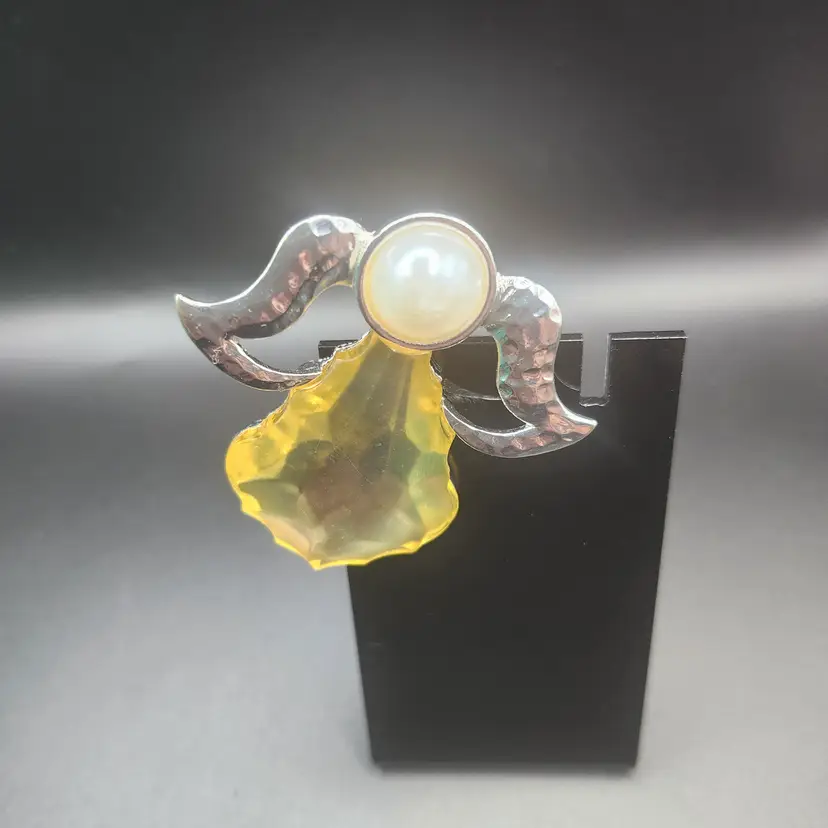 Vintage Yellow Glass and Pearl Brooch