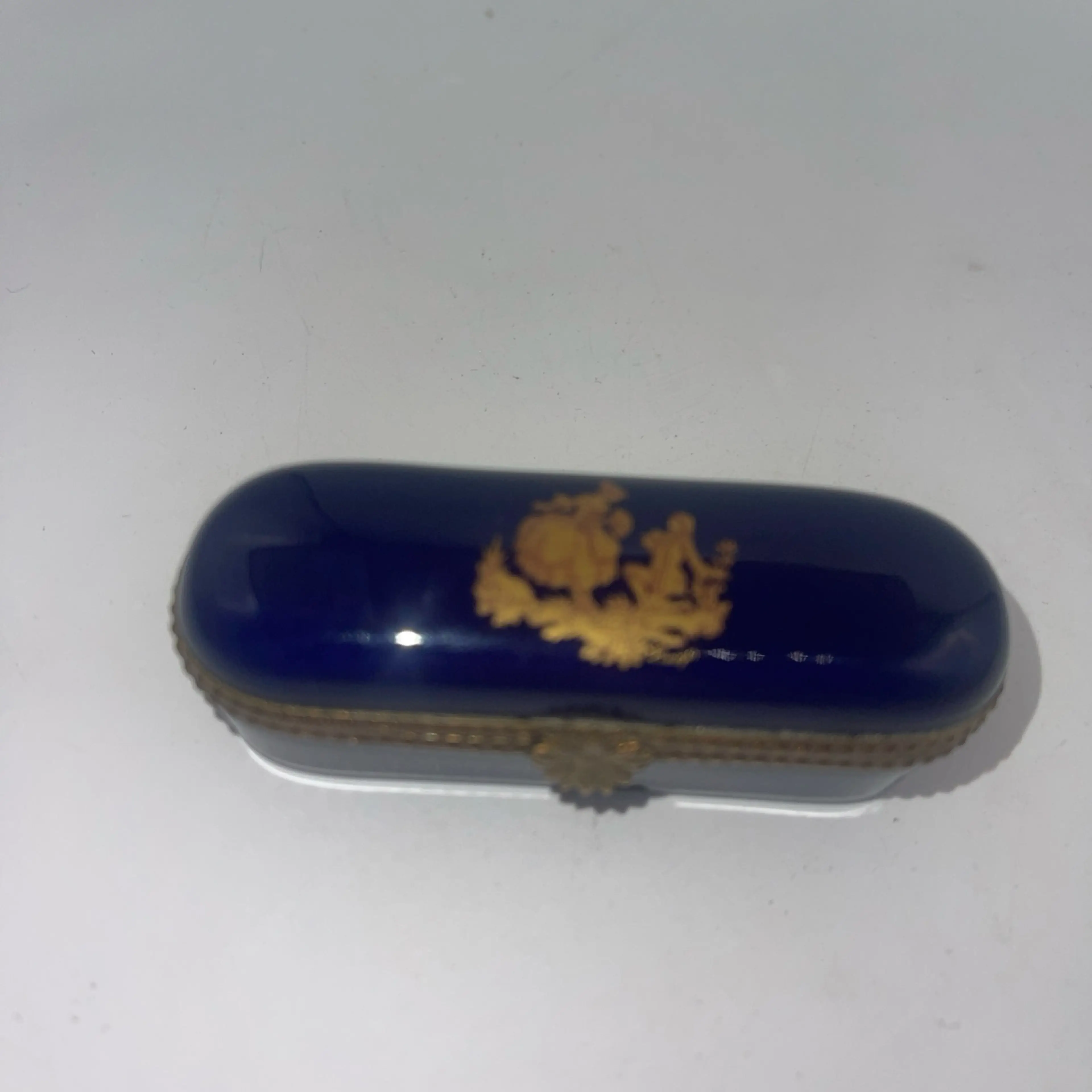 Image 2 of 11