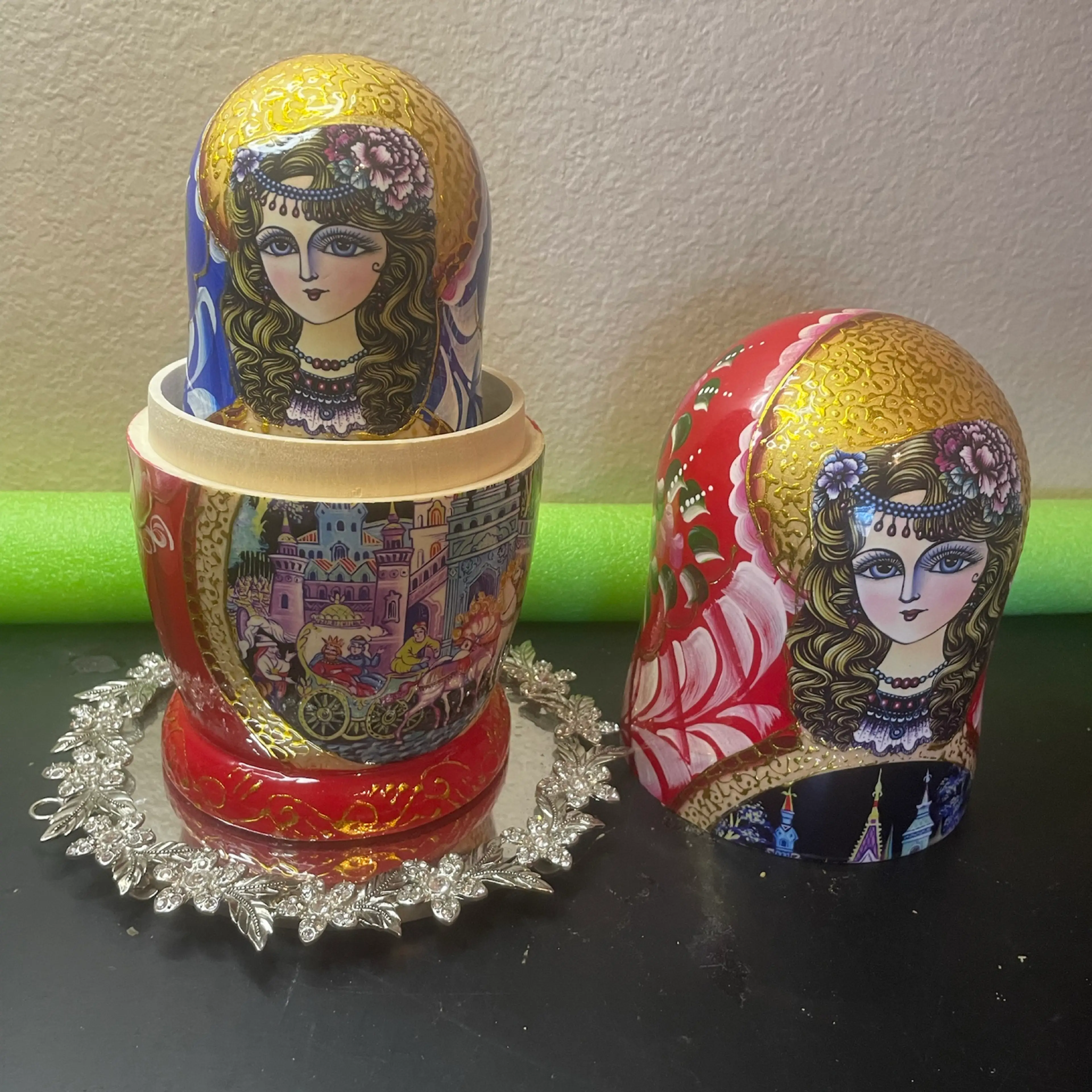 Image 2 of 10