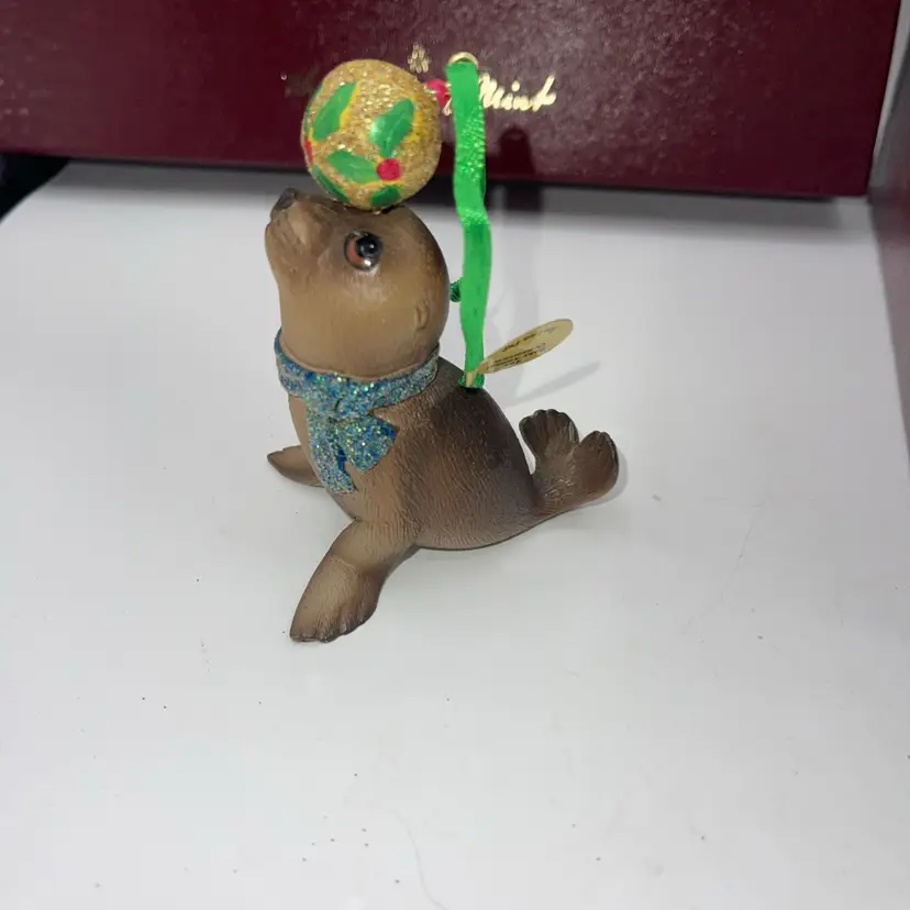 Danbury Mint Baby Animals Ornament 4.5” baby Sea lion