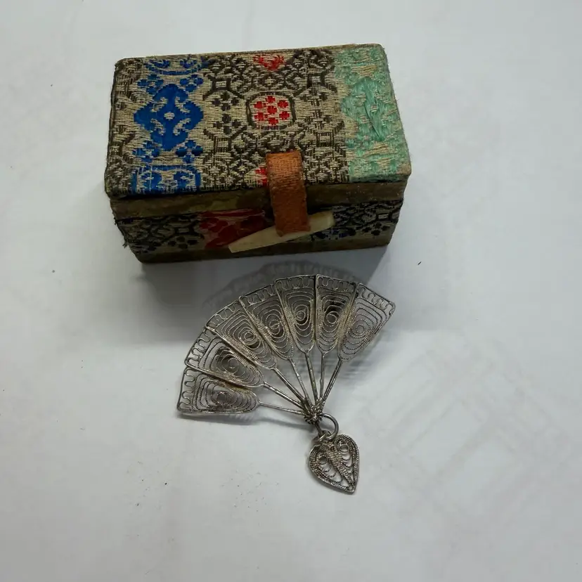 Sterling Silver Filigree Fan Brooch Antique 1910 To 1930