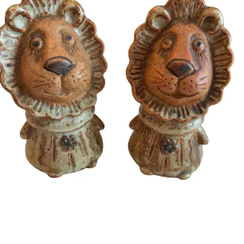 Vintage Lion Salt And Pepper Shakers