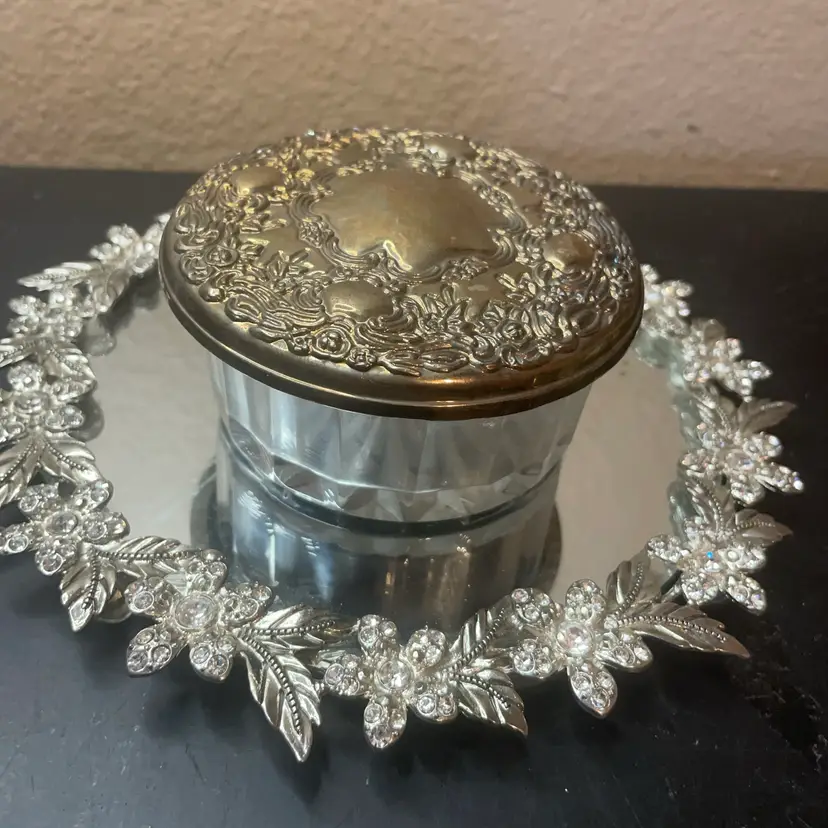 Victorian 4” Vanity Box