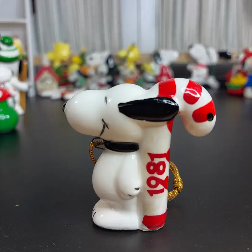 #35 - Vintage Japan Peanuts Ornament Snoopy
