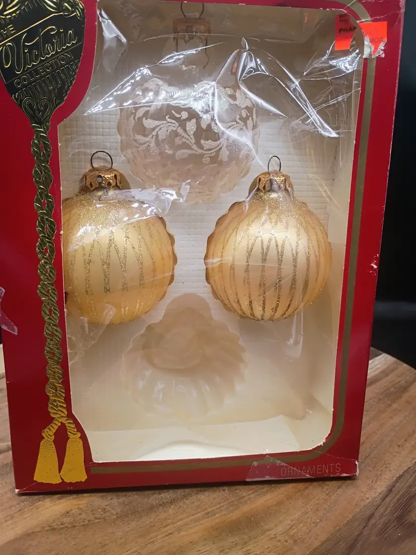 Rauch Victoria Collection  Blown Glass Christmas Ornament 3 PC set in Box
