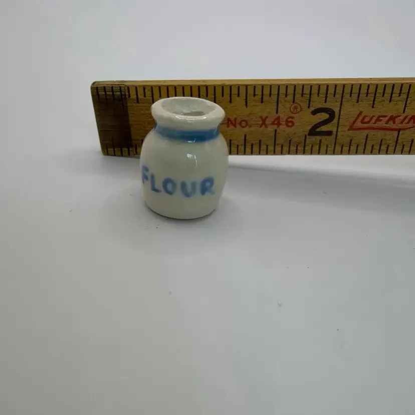 🔔 Mini Ceramic Flour Pot