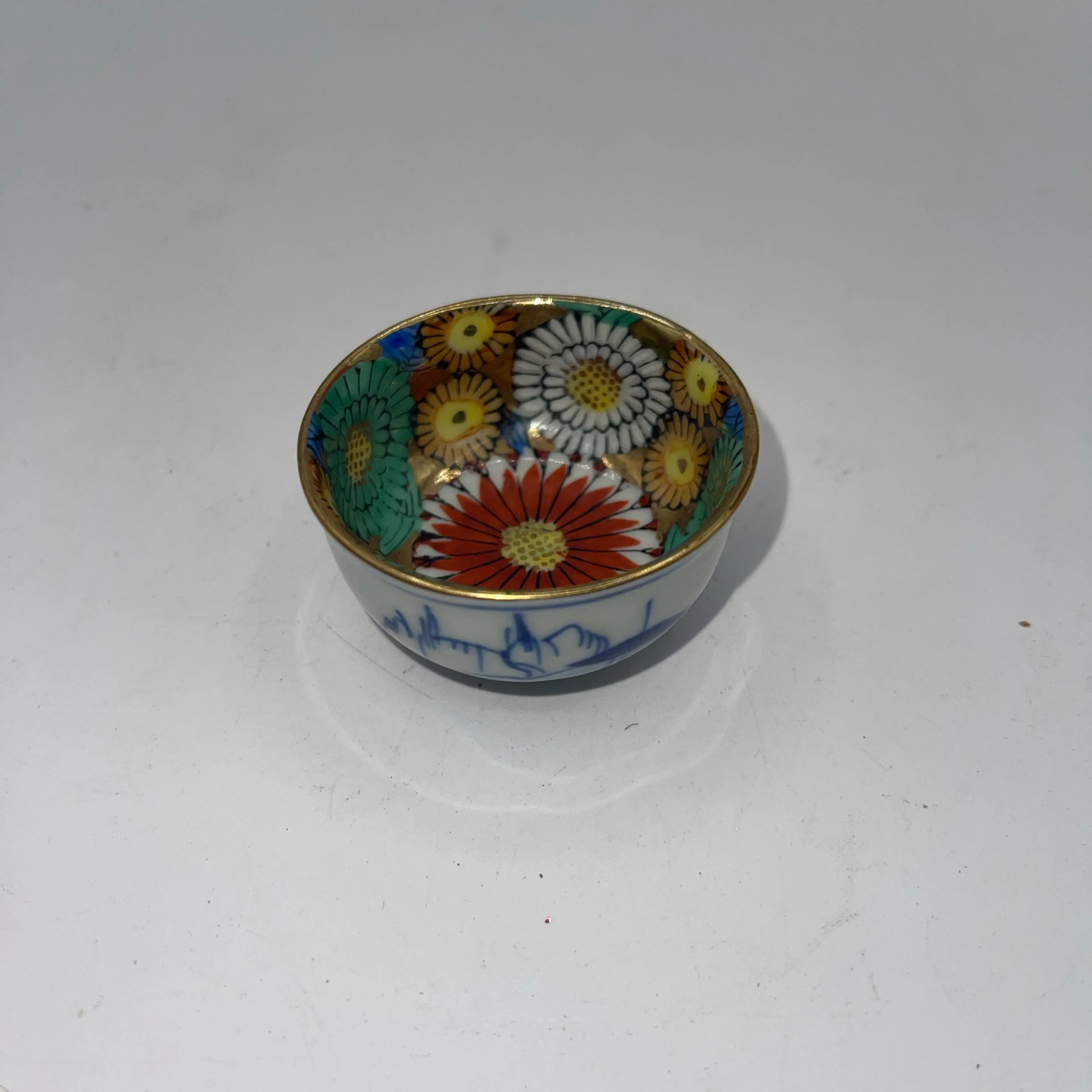 Image 2 of 6