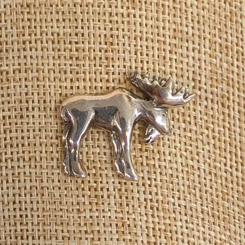 Vintage Sterling Silver Bull Moose Lapel Tie Tac Hat Pin Standing Walking 5g