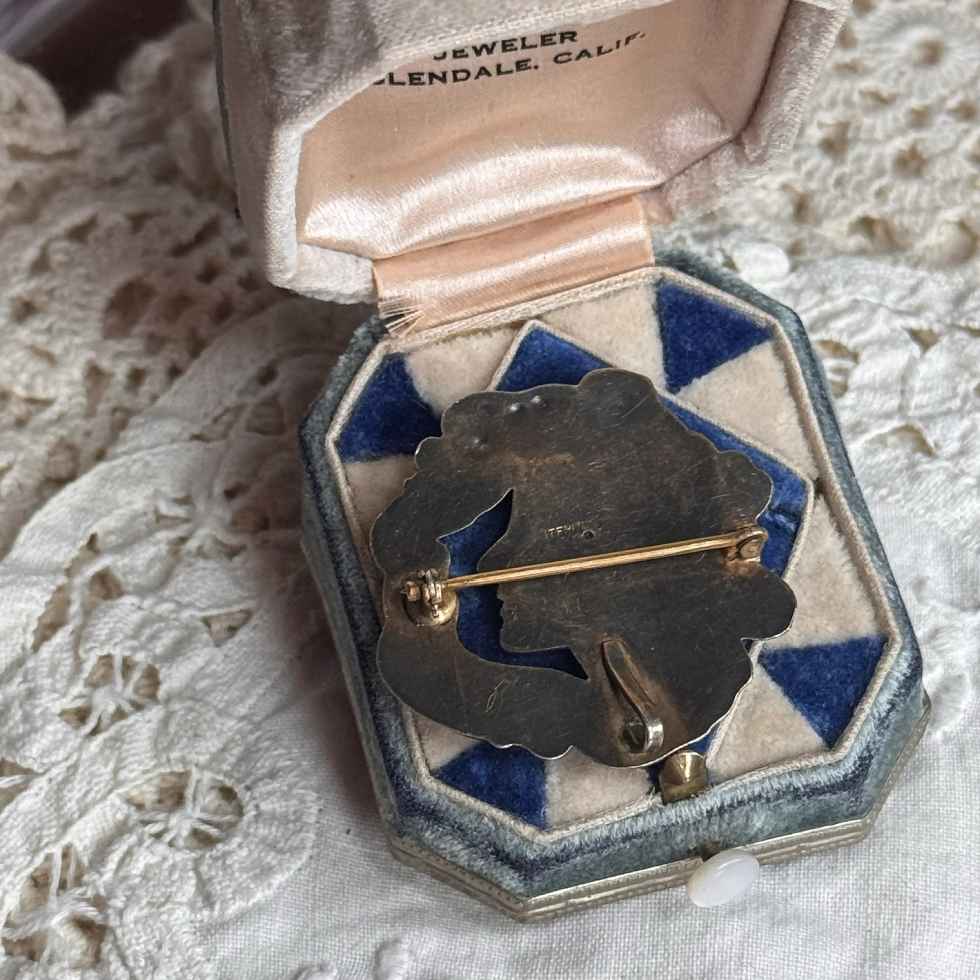 Image 2 of 3