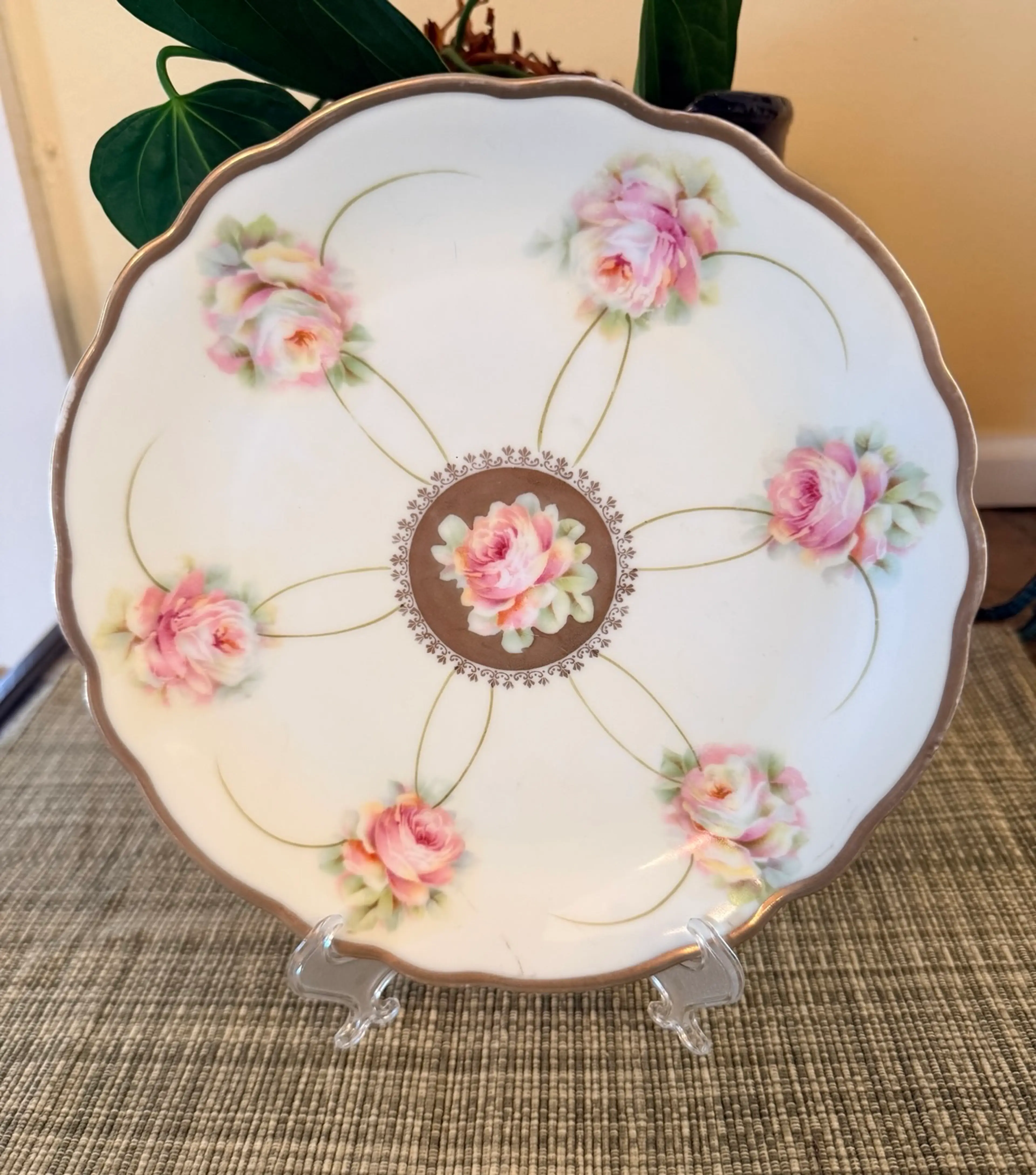 Image 1 of 2