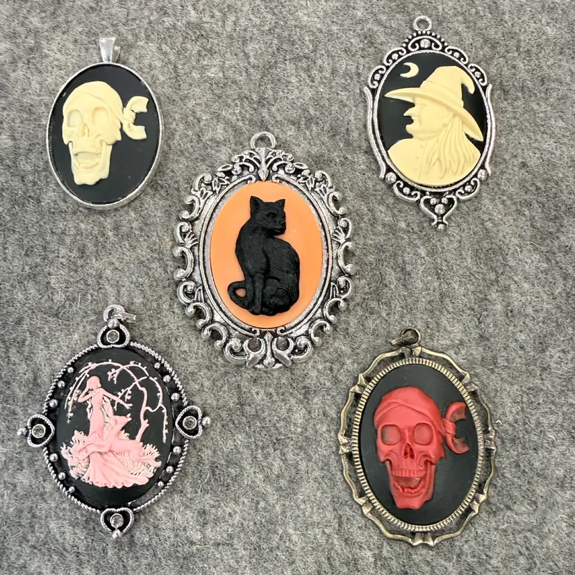 NOS Halloween Cameo Choice