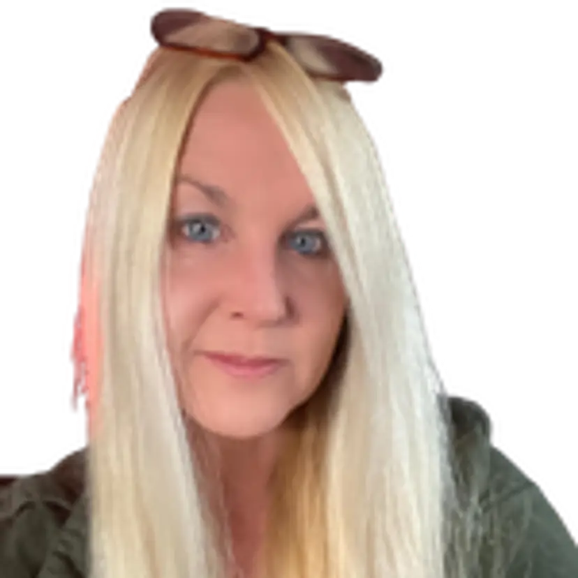 Beth aka BAM — owner of The Trinketry