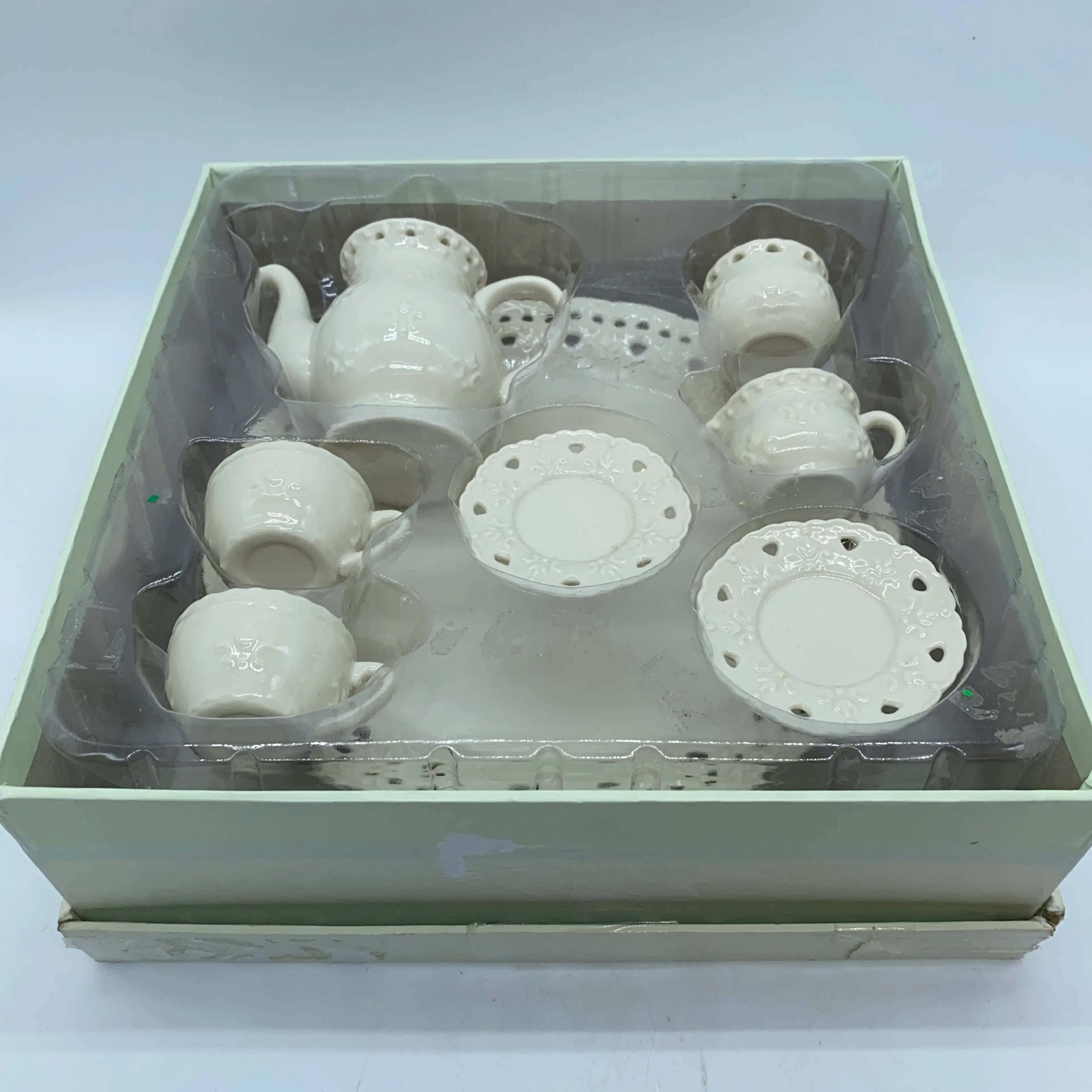 Image 1 of 6