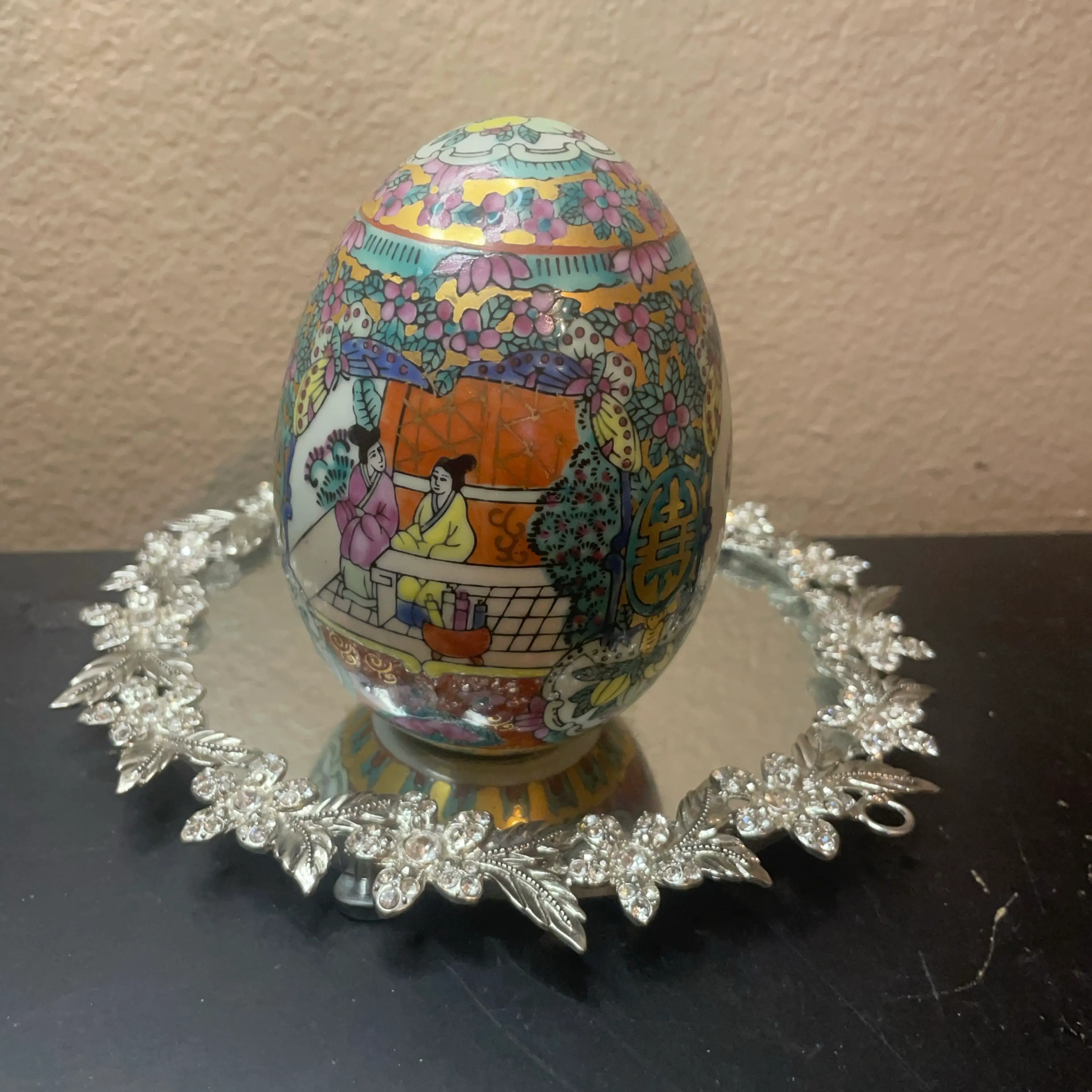 Image 2 of 6