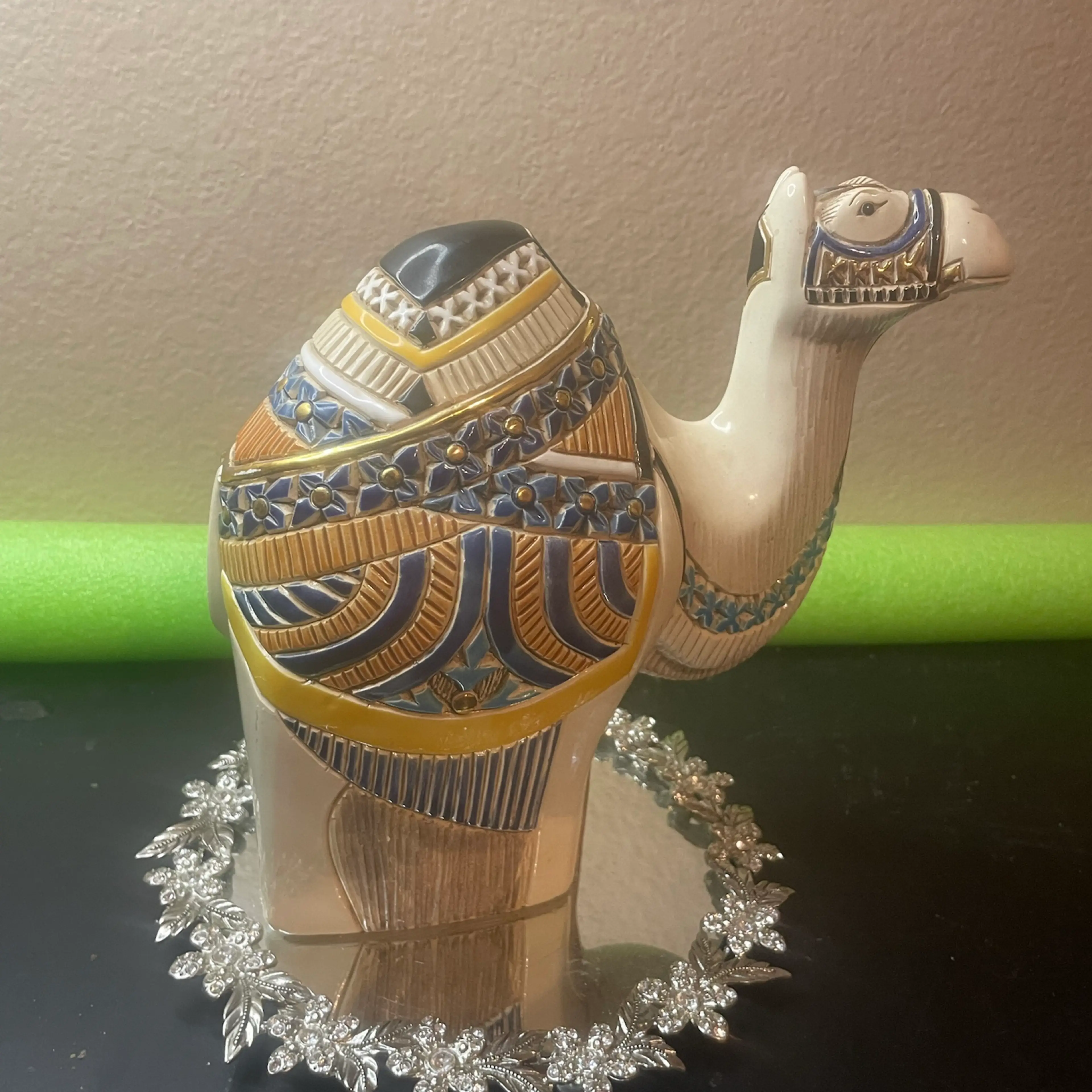 Image 1 of 6