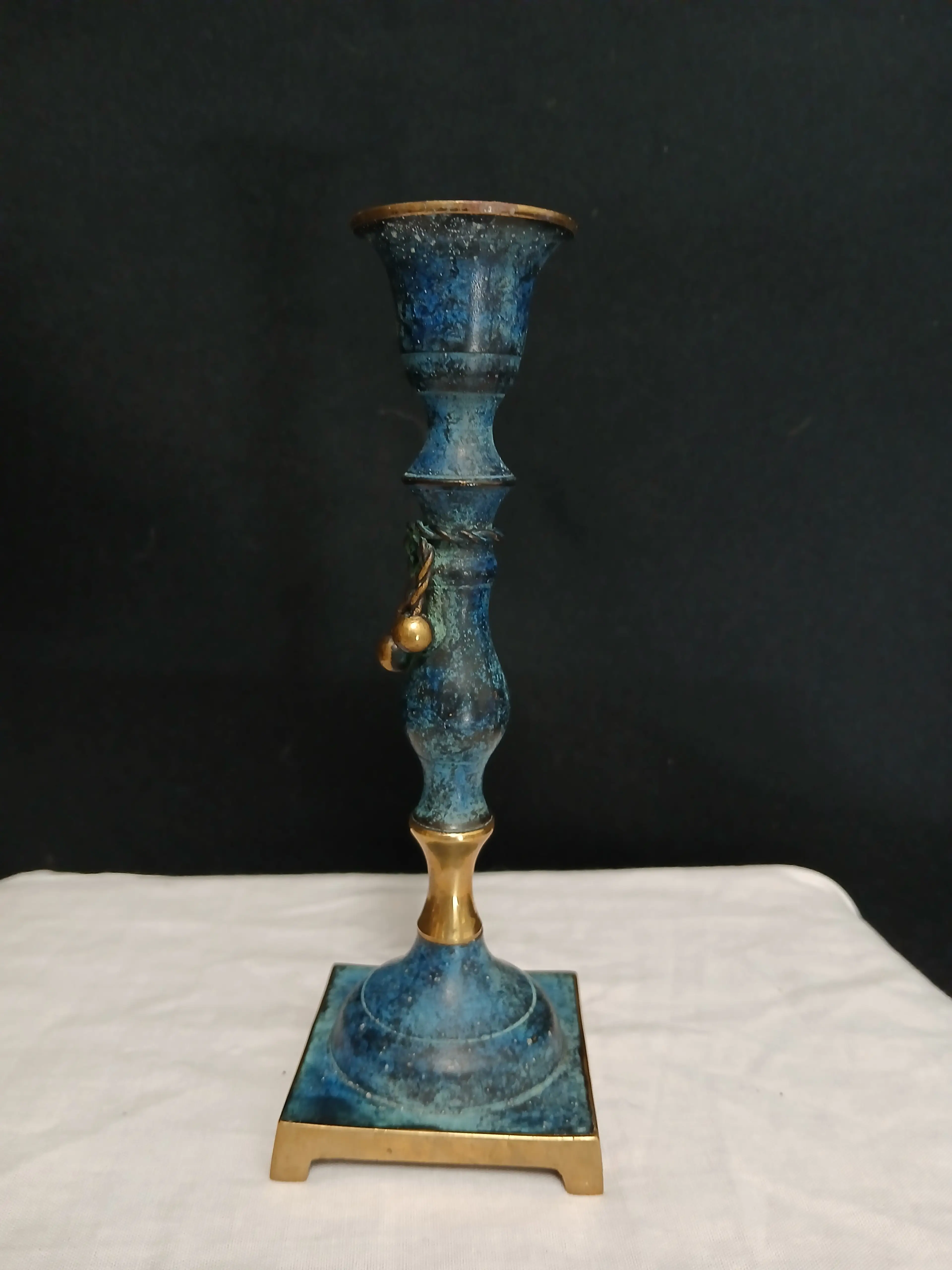 Image 3 of 6