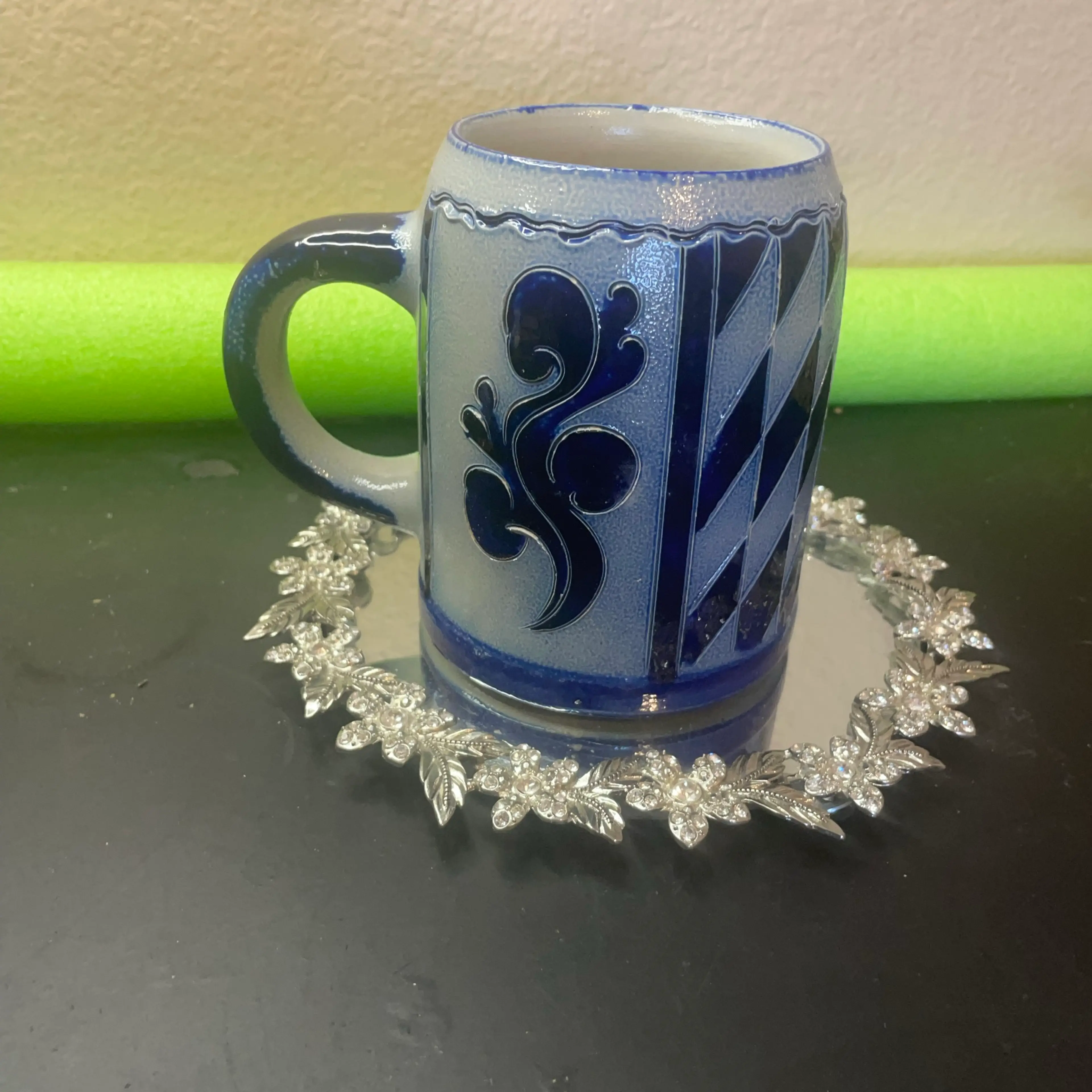 Image 1 of 7