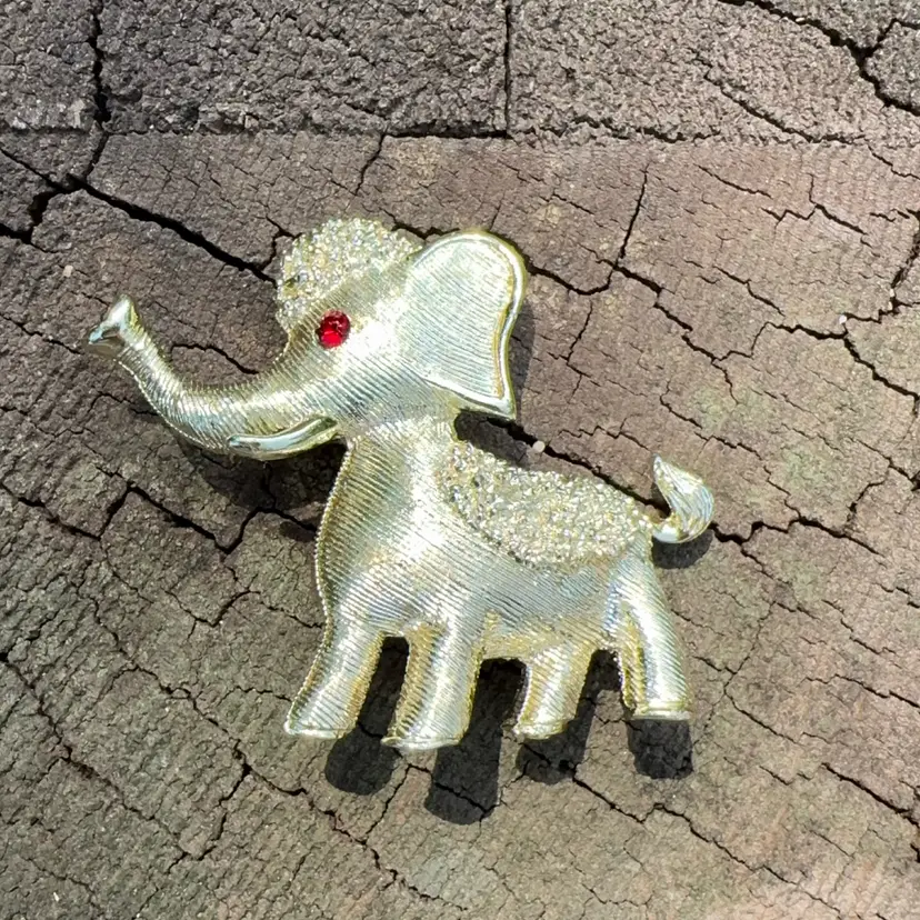 Vintage Elephant Brooch