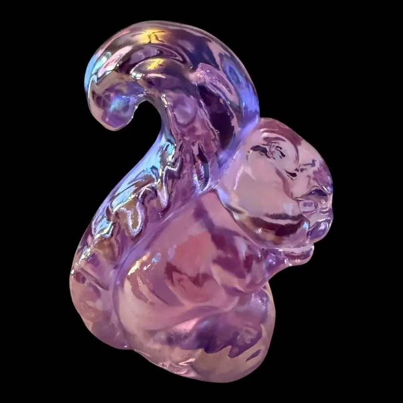 Boyds Glass Sammy Squirrel Figurine Alexandrite Carnival Pinkish Purple 2.5”