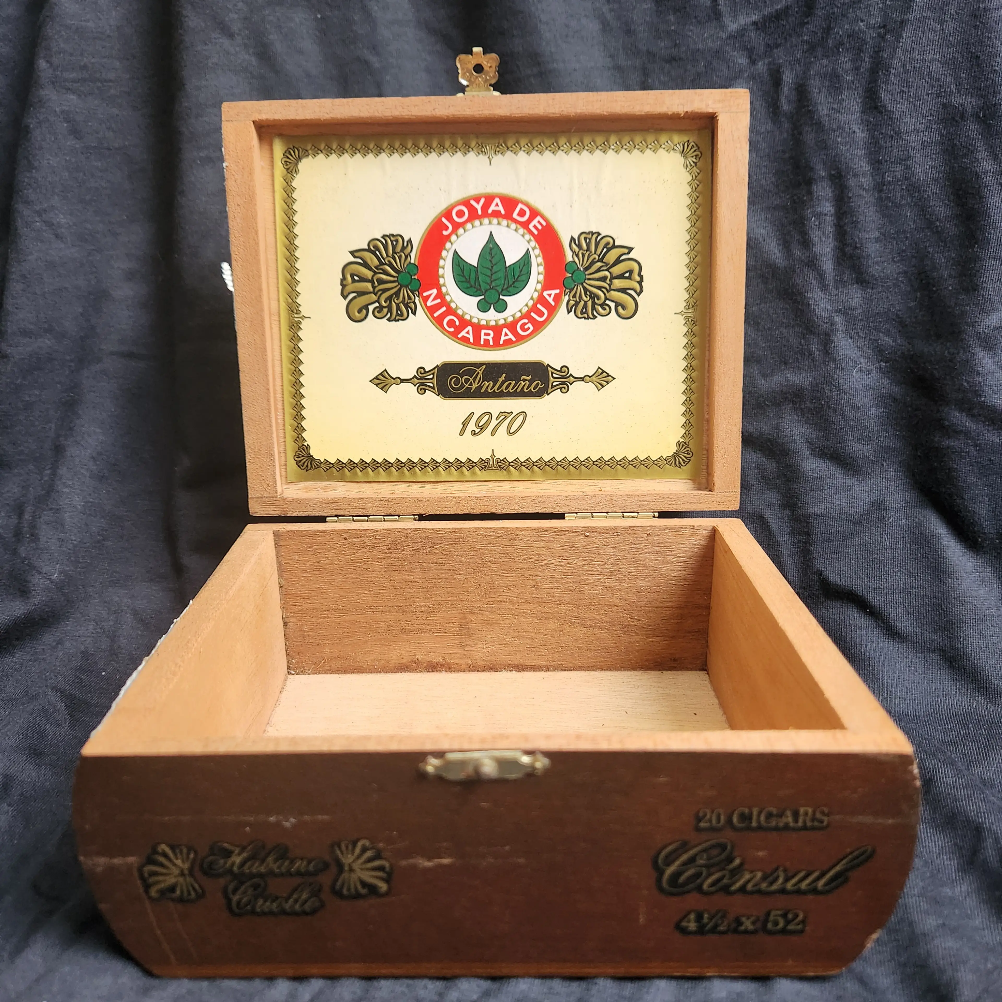 Image 3 of 4