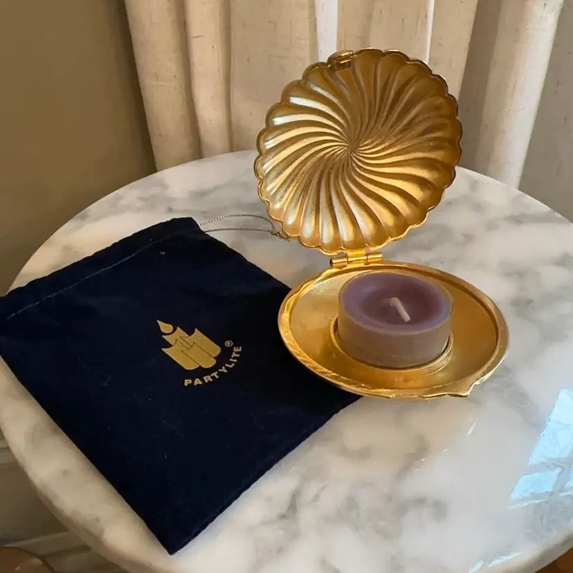 🔔 Vintage PartyLite Gold Clam Shell Travel Tea Light Candle Holder ~3”