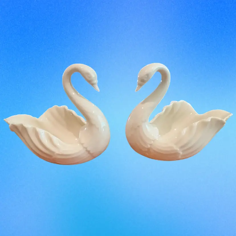 Lenox Porcelain Pair Of Swans Figures Ivory Ring  Holder Cake Toppers Set