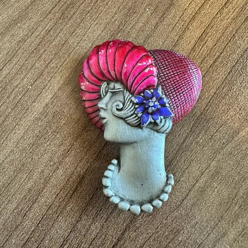 JJ Brooch Lady In Hat Silver-Tone With Pink And Purple