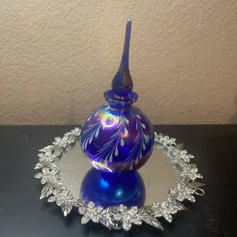 Gorgeous Signed Steven Correia Pulled Feather Iridescent Perfume Bottle with Intact Stopper From Collector